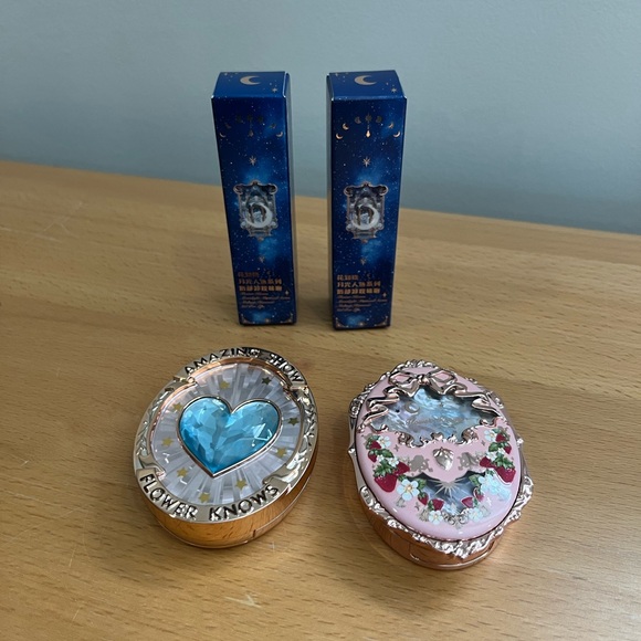 ❤️🔥BUNDLE❤️🔥 Flower Knows Blush & Lip makeup remover NWOT - Picture 2 of 2